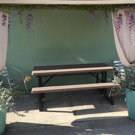 The Hawthornes Licensed Guest House Knottingly Exterior foto